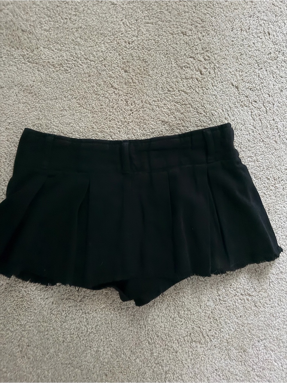 Edikted Black Pleated Skort Shorts